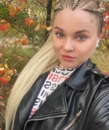 Танюшка, 24 года, 3 размер груди